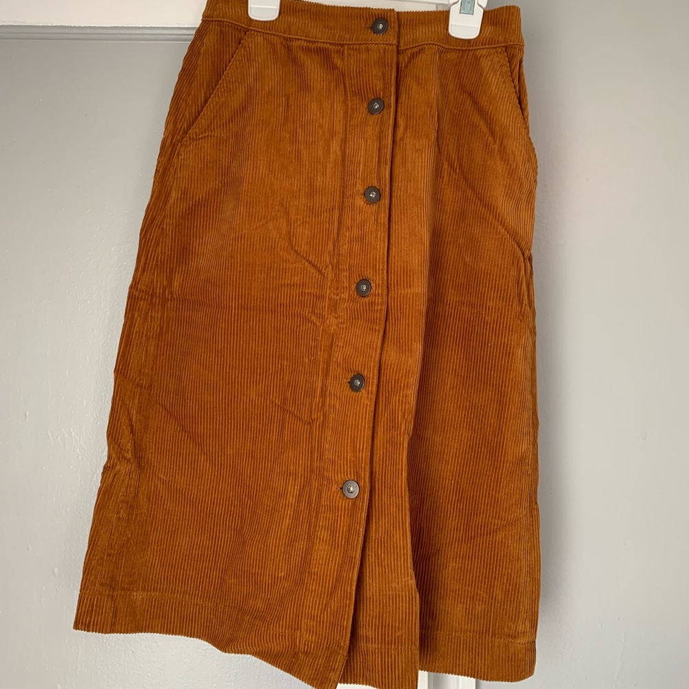 Knee-length Corduroy Skirt